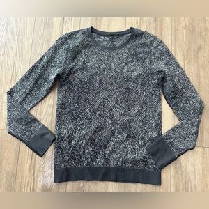 Lululemon size 6 athletic top